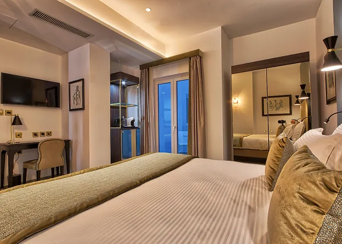 מלון Palazzo Rosaria Boutique 4*